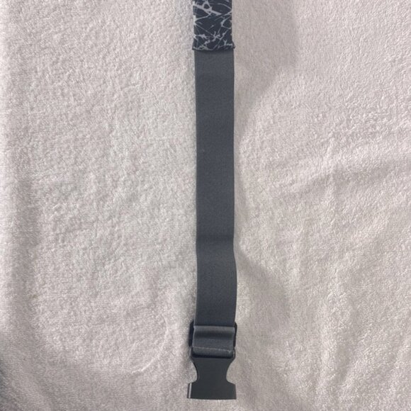 5/$25 Unisex Grey Zip Belt Bag - Picture 8 of 11